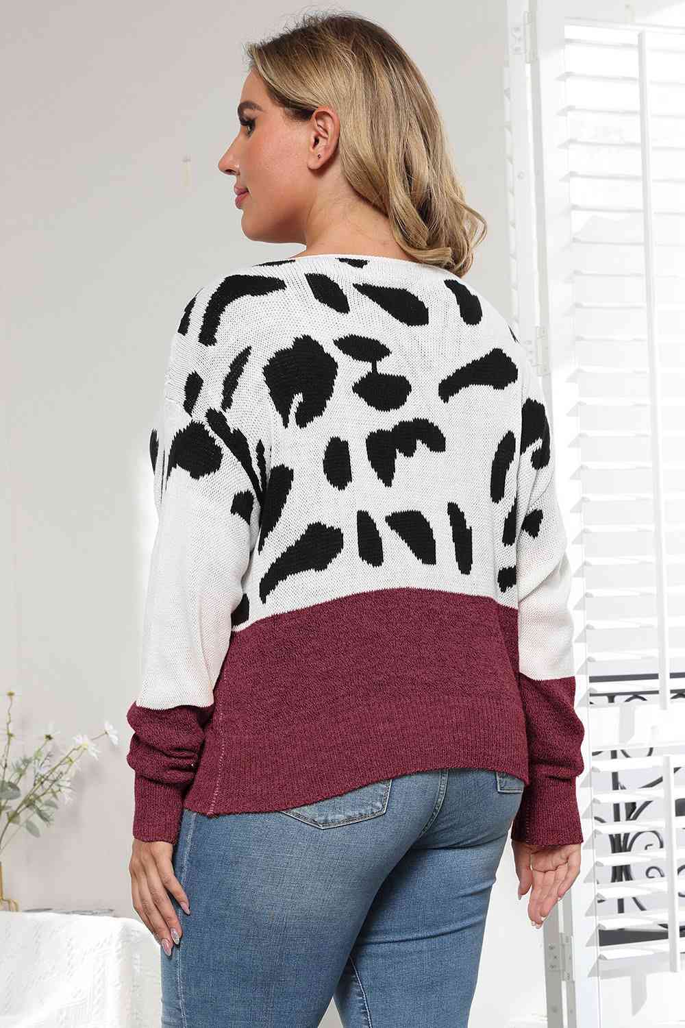 Top tipo suéter de manga larga con estampado de leopardo y cuello redondo de talla grande - 3 colores