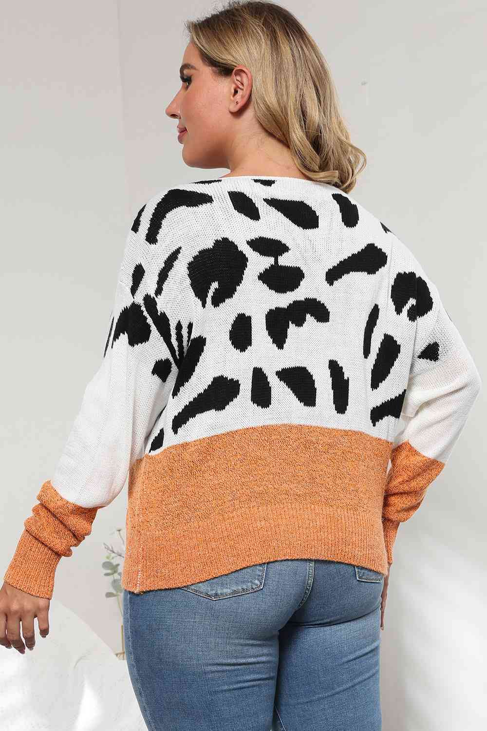 Top tipo suéter de manga larga con estampado de leopardo y cuello redondo de talla grande - 3 colores