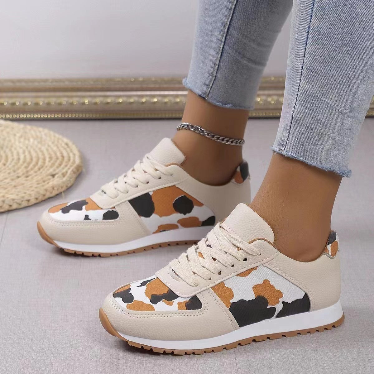 Women's Tied Printed PU Leather Athletic Sneakers