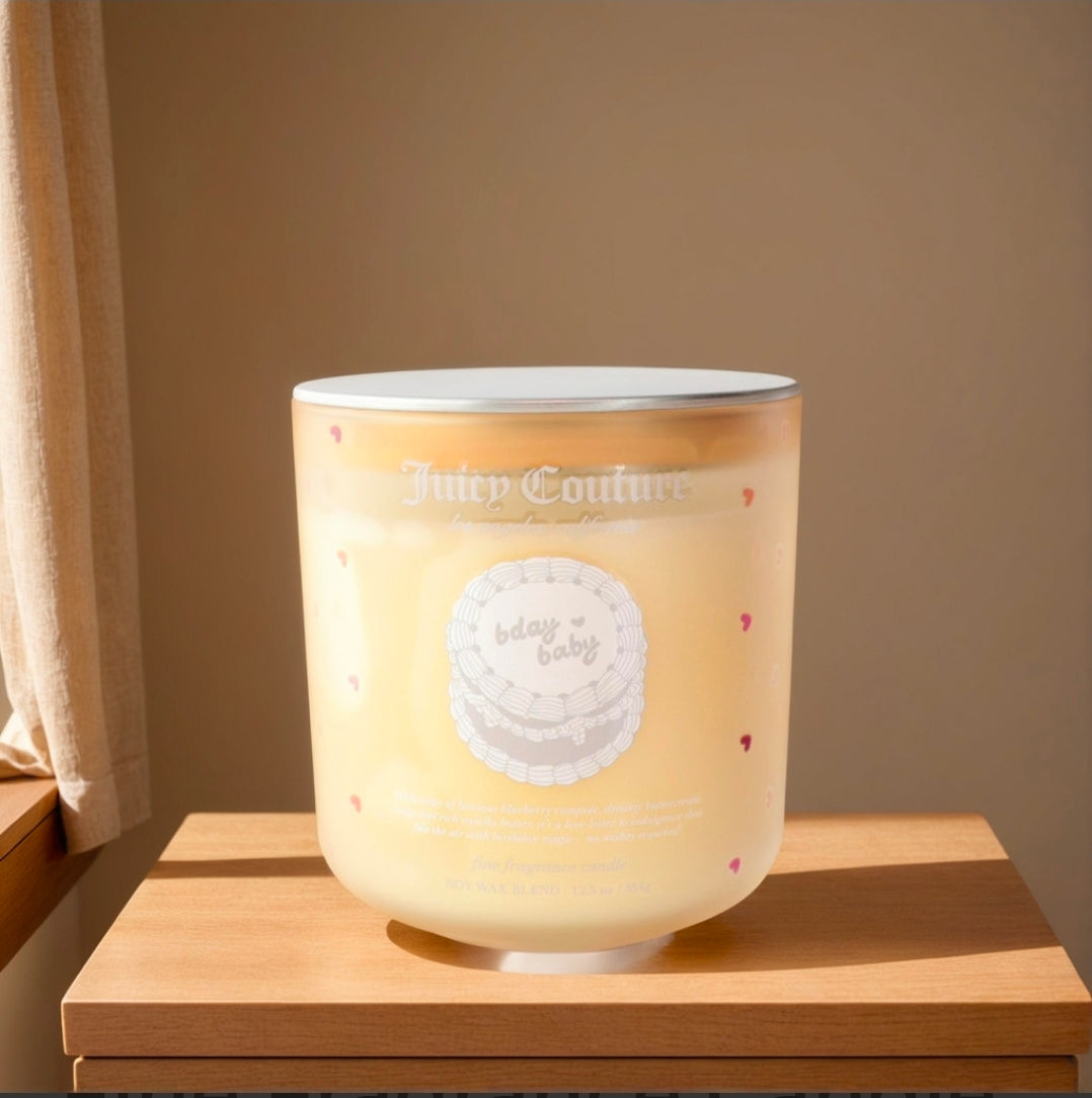Juicy Couture 12.5 oz Fine Fragrance Candle - Bday Baby by Juicy Couture
