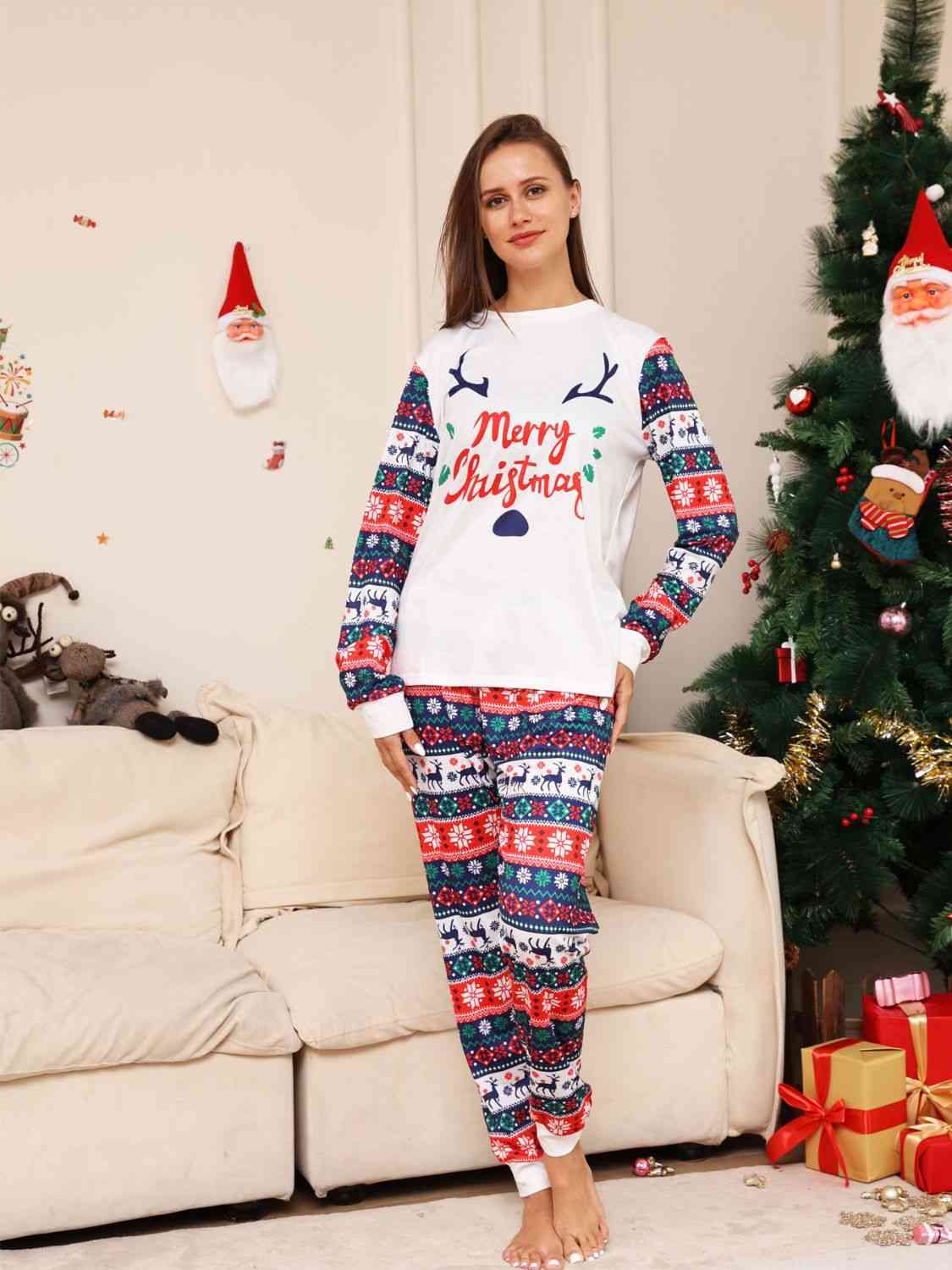 Unisex MERRY CHRISTMAS Top and Pants Pajama Set