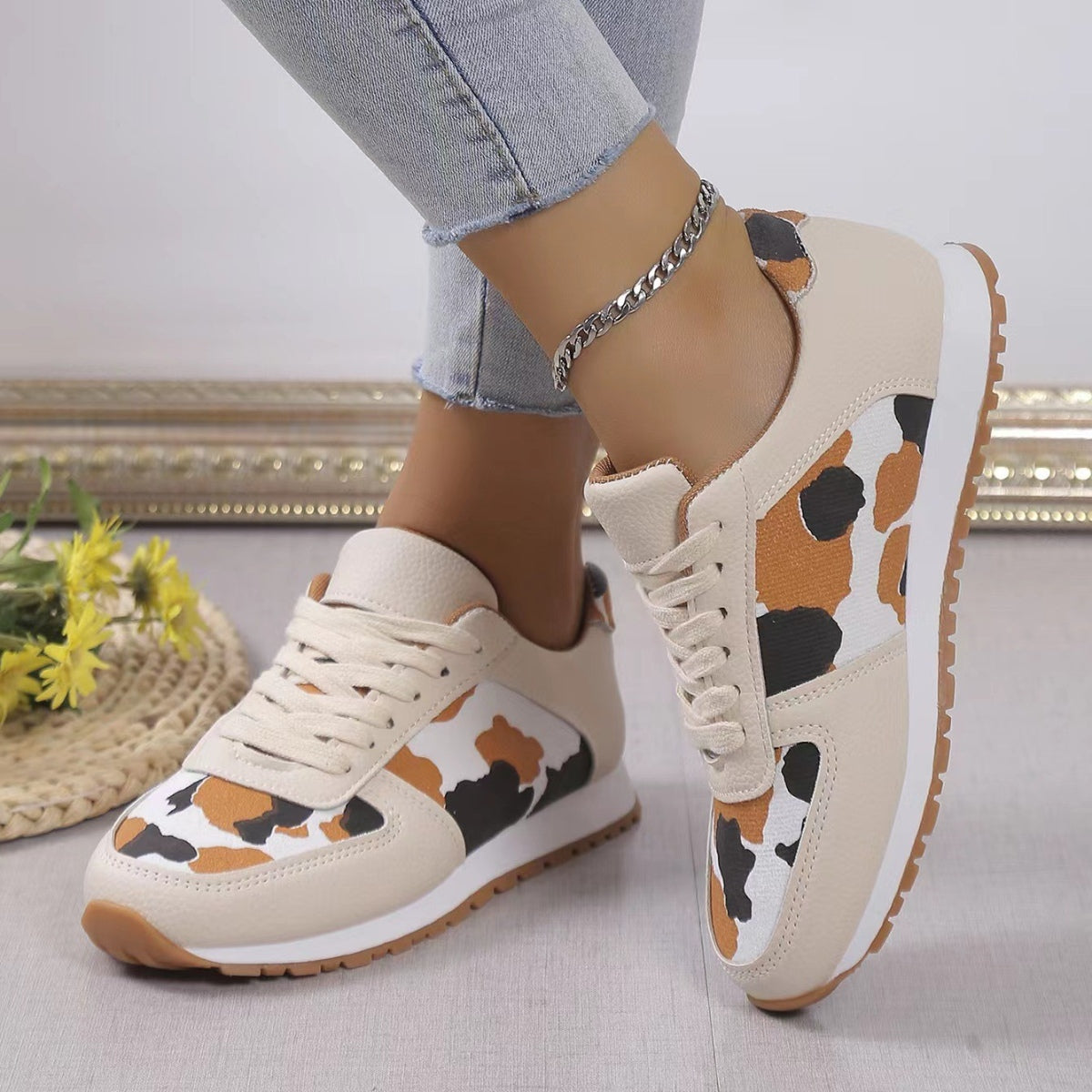 Women's Tied Printed PU Leather Athletic Sneakers