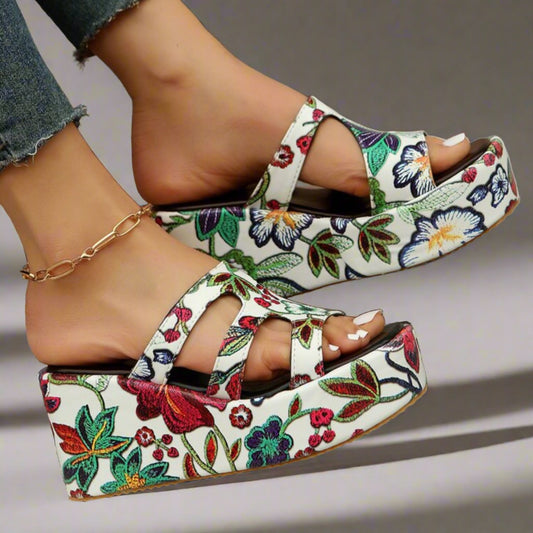 Women's Cutout Floral Peep Toe Sandals