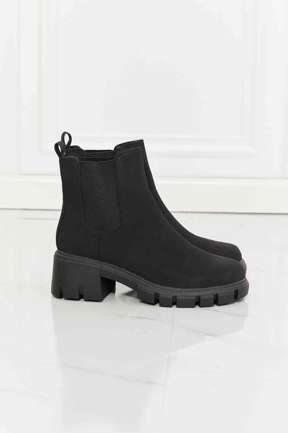 MMShoes Work For It Matte Lug Sole Chelsea Boots