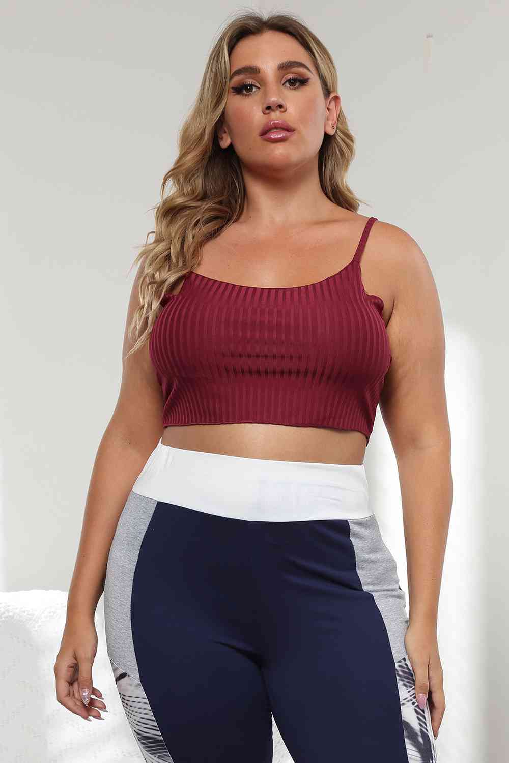 Top con tirantes finos de canalé de talla grande